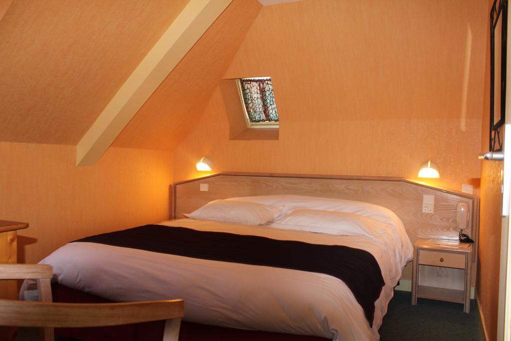 Hotel Des Bains Lancieux Habitación foto